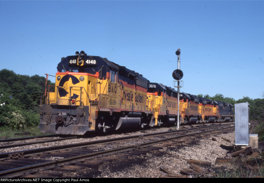 BO  4148 was leased to the ATSF in 1979-1980. Rare all Roman numbers from ATSF lease